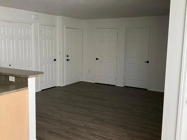 187 N Avenger Ln #201 — Photo 5