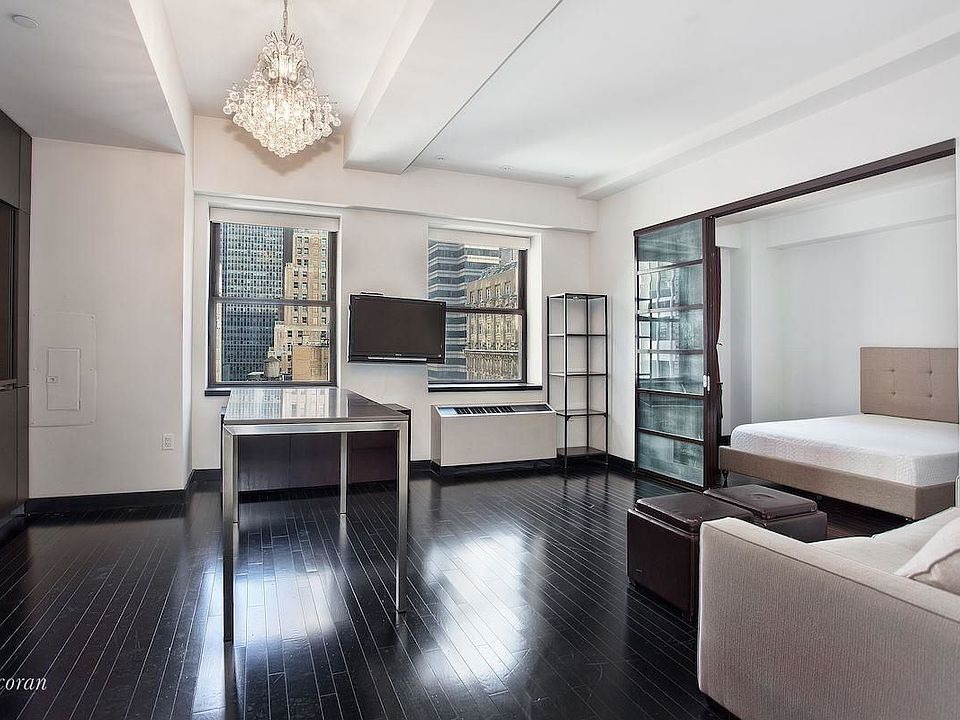 1st image of 20 Pine St APT 1915