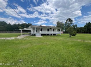 9644 Dub St, Ocean springs, MS 39565