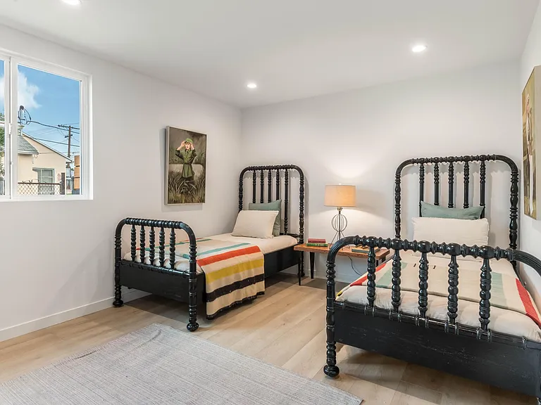 3840 Somerset Dr — Photo 20