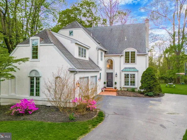 118 Trianon Ln, Villanova, PA 19085