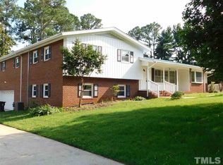 905 Sedgefield Dr, Siler City, NC 27344