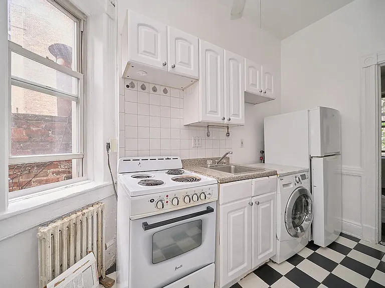 177 Bleecker St #3 — Photo 5