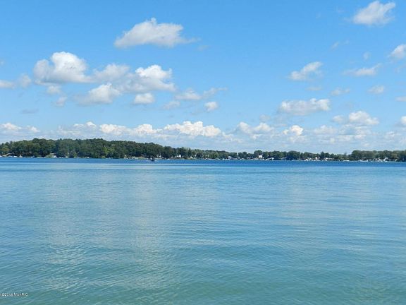 Diamond Lake