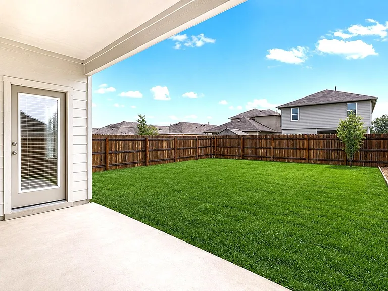383 Sickle Loop — Photo 13