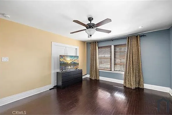 2754 Kenwood Ave — Photo 19