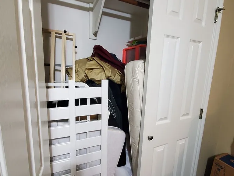 215 Landsburg Ct — Photo 16