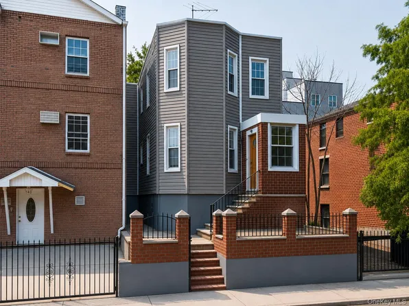 738 E 217th Street, Bronx, NY 10467