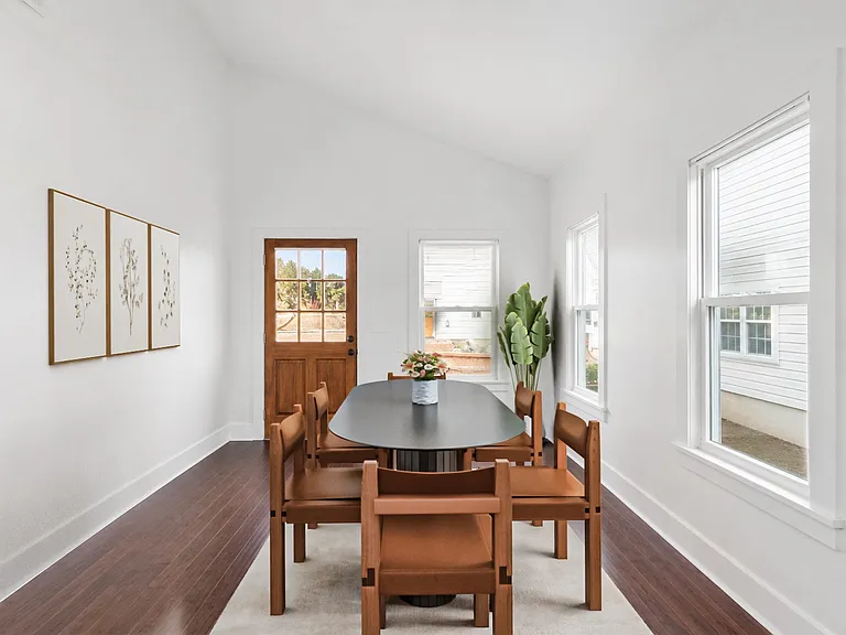112 Wesley Ave NE #1 — Photo 5