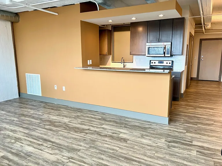 Congress Lofts — Photo 26