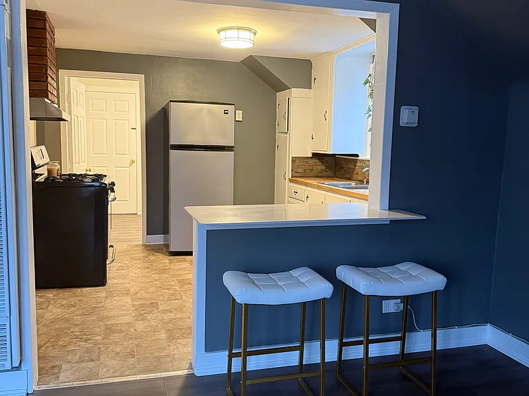 114 Tindle Ave — Photo 1