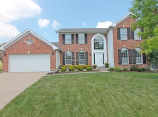 216 Country Hollow Ct, Saint Charles, MO 63304