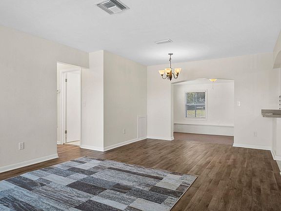 5th image of 1043 Stillwater Ave
