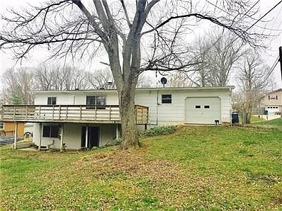 2nd image of 9595 Port Royal Dr