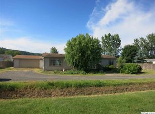 1265 44th Ave, Sweet Home, OR 97386