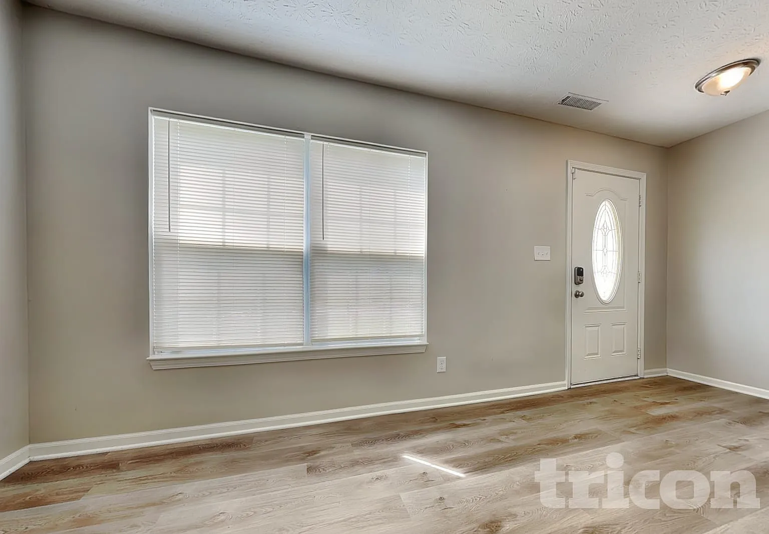 6804 Smithfield Boulevard Indianapolis IN — Photo 3
