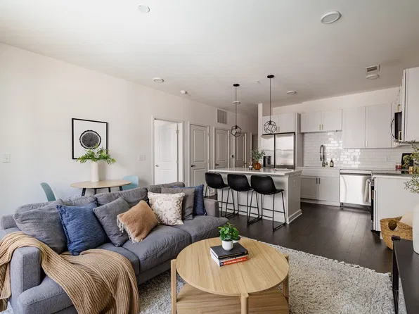 1677 54th Ave N APT 230, Nashville, TN 37209