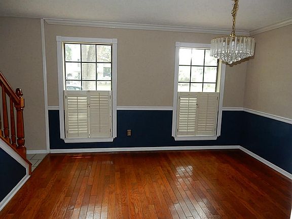 4th image of 15610 Windy Cove Dr