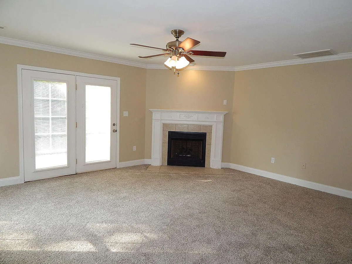 Building Photo - 2442 Hallerins Ct