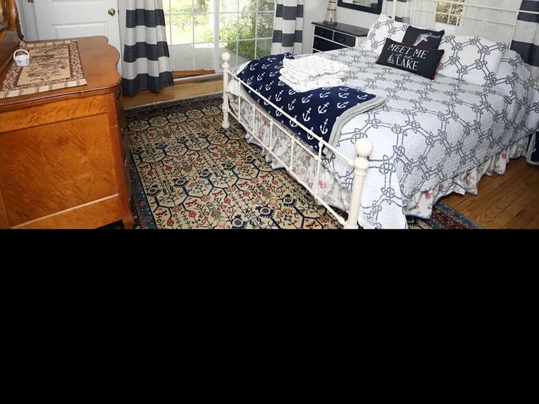 4455 N Lakeshore Dr — Photo 26