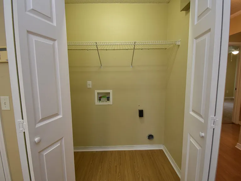 1064 Antigua Cir — Photo 18