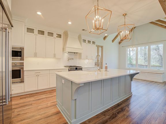 5th image of 1373 Belfair Dr