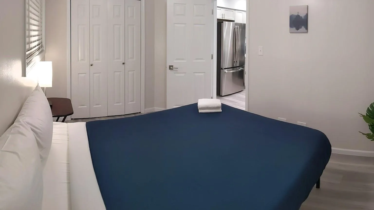 2 bed, 945 sqft, $2,350 — Photo 3