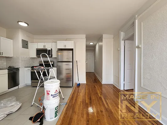 Rented by Made In NY Realty | media 4