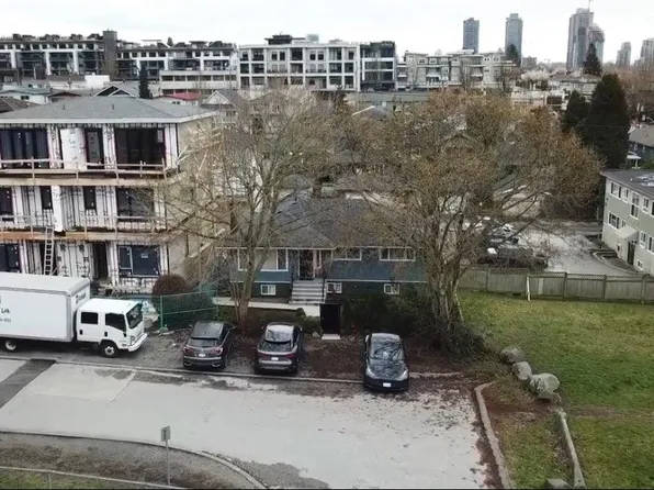 4720 Pandora St, Burnaby, BC V5C 2C3