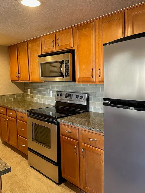 1 bed, 693 sqft, $1,195 — Photo 2