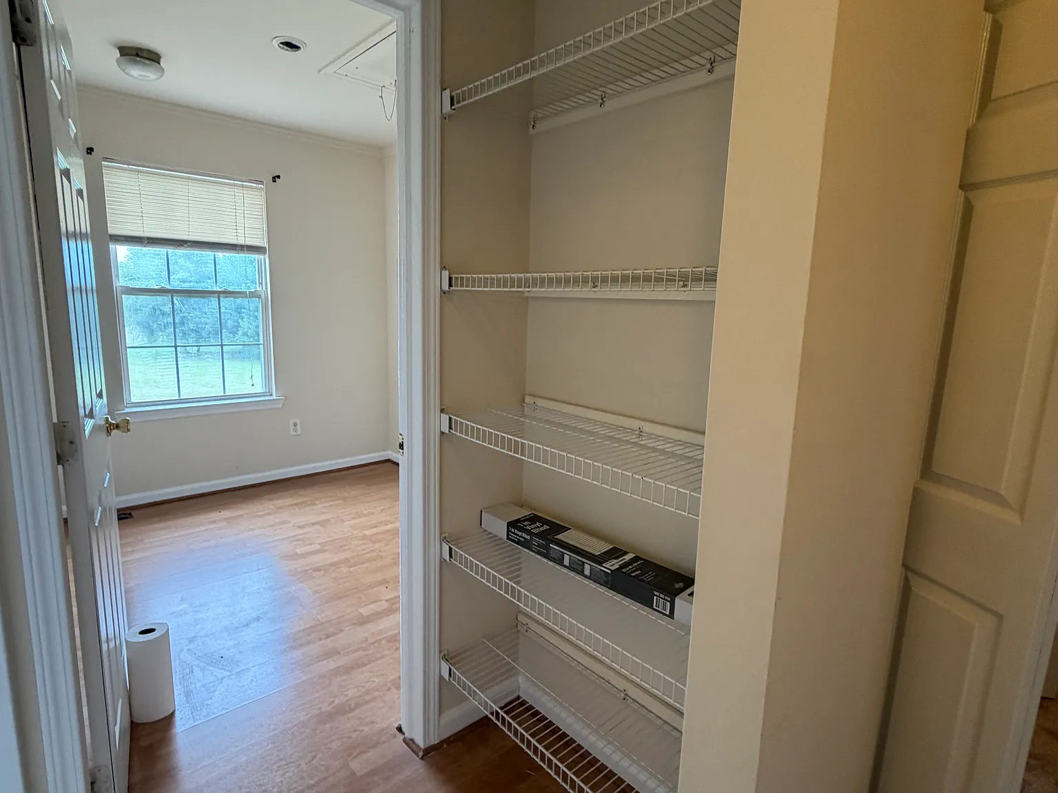 3 bed, 1.5 bath, 1672 sqft, $2,400 — Photo 4