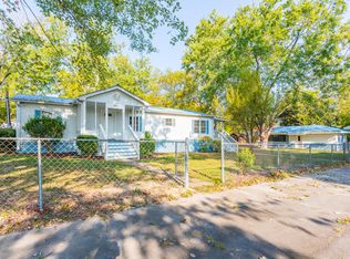 1110 Ridgewood St, Rossville, GA 30741