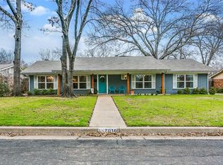 7016 Pinon St, Fort Worth, TX 76116