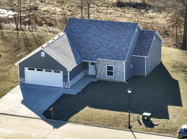 1738 Sierra St, Mexico, MO 65265