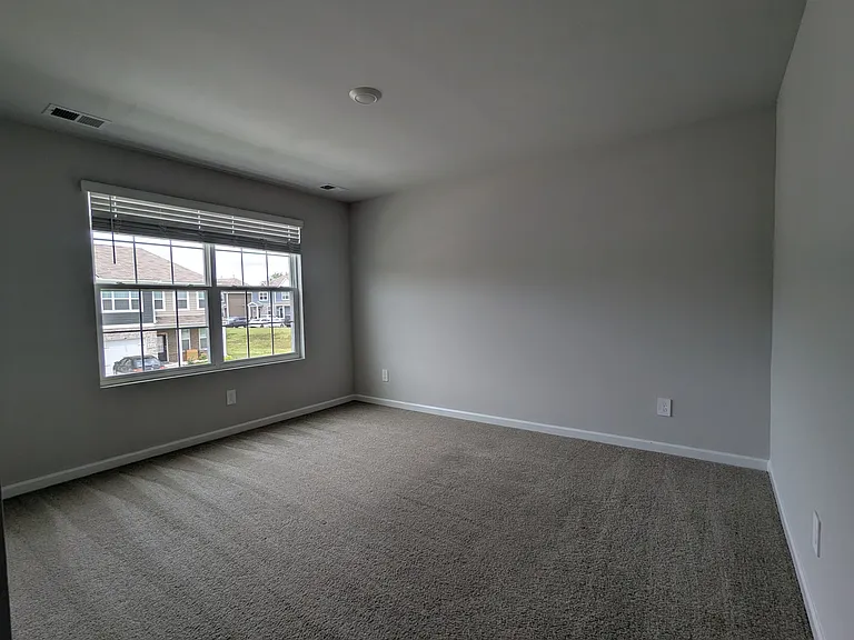 645 Longtail Ln — Photo 16