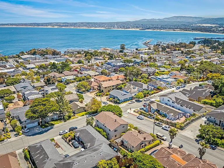 Aerial View of it's close proximity to the Iconic Fisherman's Wharf