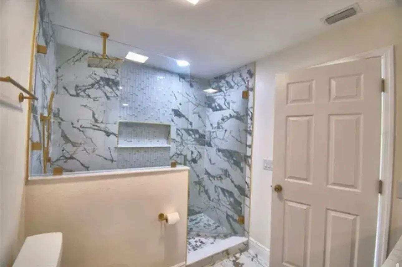 3 bed, 2024 sqft, $2,700 — Photo 3
