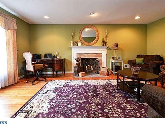 5th image of 2602 Landon Dr