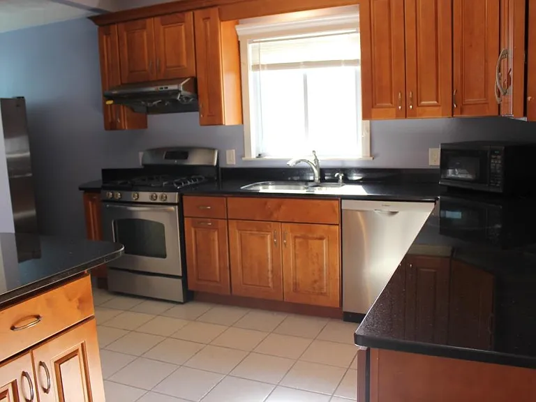 139 Langdon Ave #1 — Photo 8