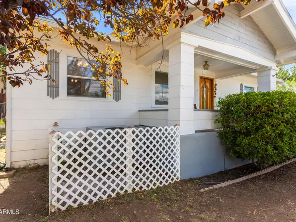 305 15th Ter, Bisbee, AZ 85603