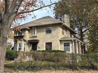 4411 Gillham Rd, Kansas City, MO 64110