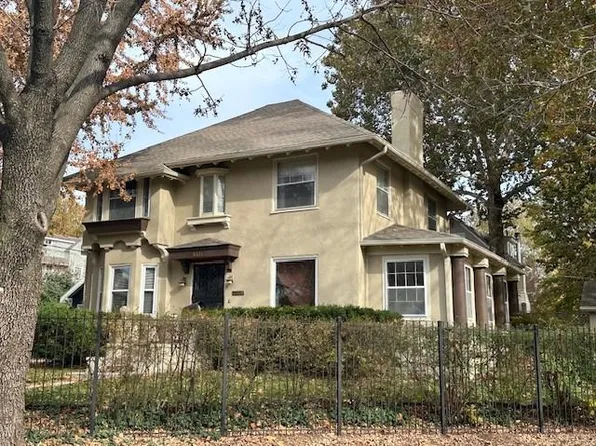 4411 Gillham Rd, Kansas City, MO 64110