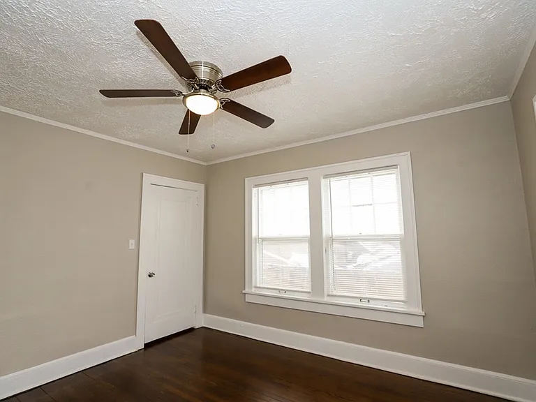 3515 E King Pl — Photo 24