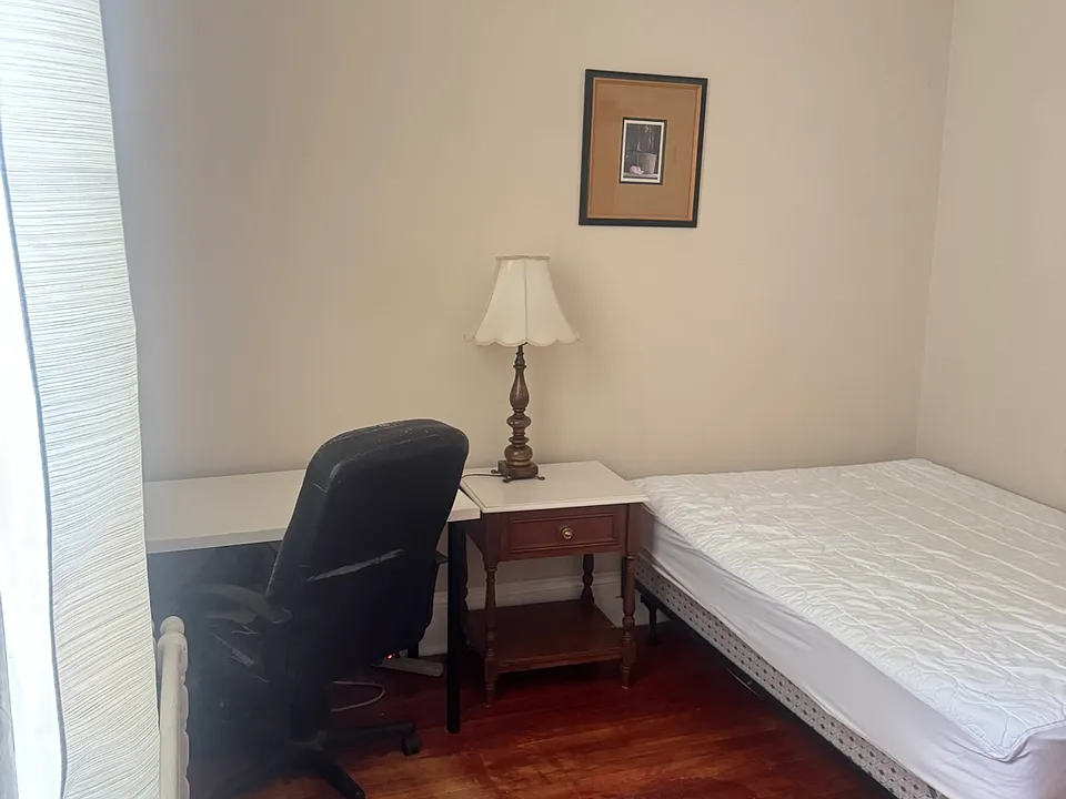 325 Laurier Ave E #3
