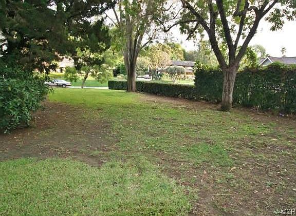 4th image of 1525 Hollydale Dr