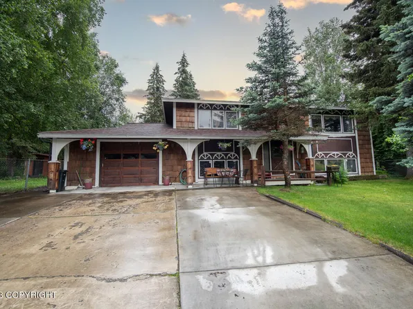 5818 Kennyhill Dr, Anchorage, AK 99504
