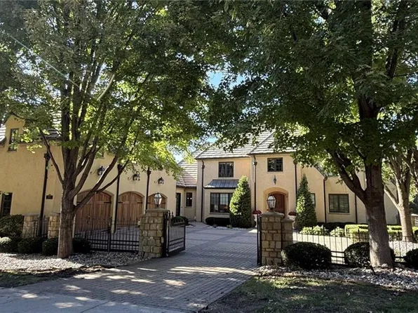 8616 N Marsh Ave, Kansas City, MO 64157