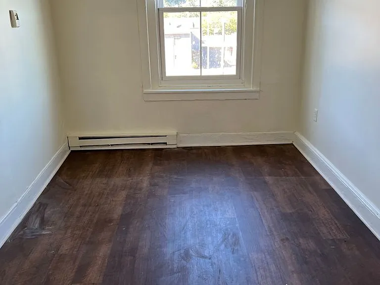 136 E Bushkill St — Photo 16