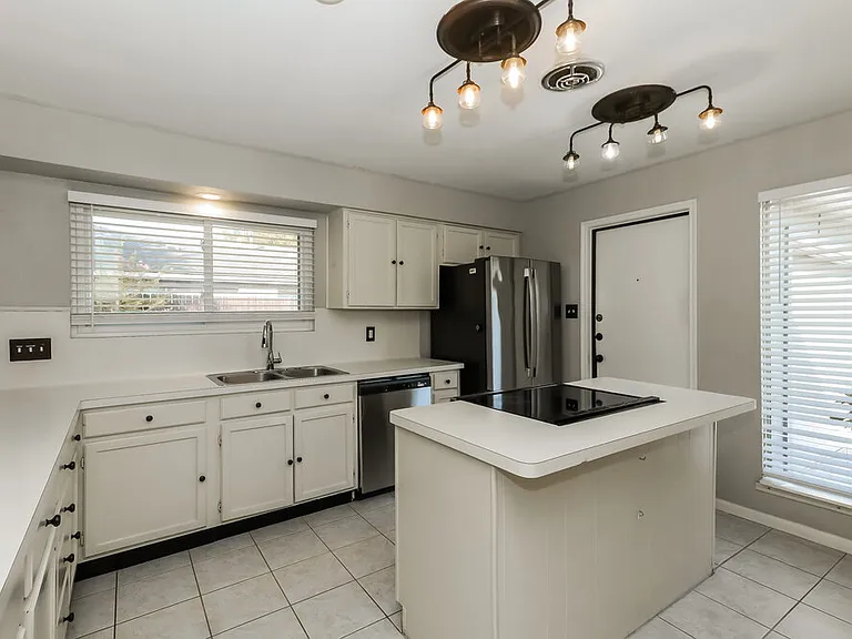 1022 Red Rock Canyon Dr — Photo 6