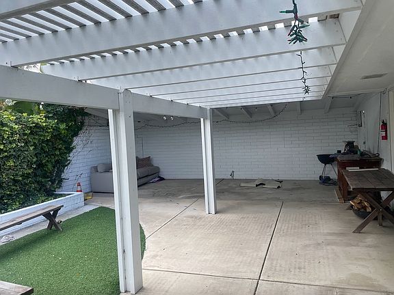 3rd image of 5231 Remington Rd